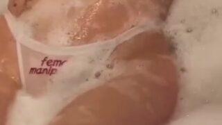 Iggy Azalea Leaked Onlyfans – Masturbation In Bathtub